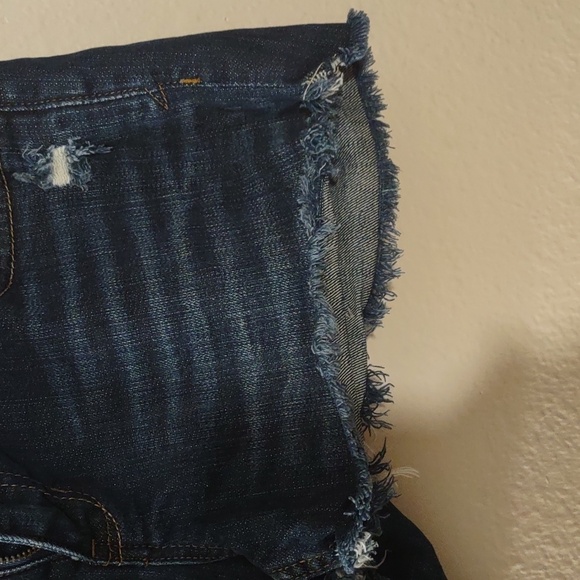 USED AEROPOSTALE DISTRESSED SIZE 7/8 REGULAR CHELSEA BOOTCUT SHORTS - Picture 8 of 15